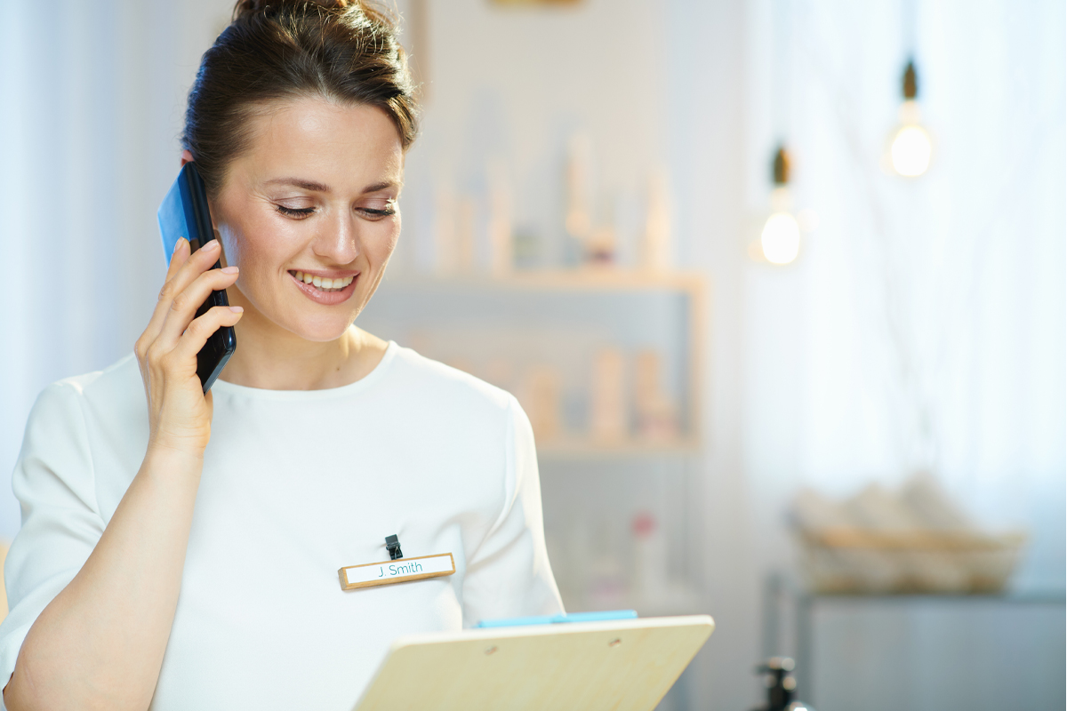 beauty business owner gets a new client from google search